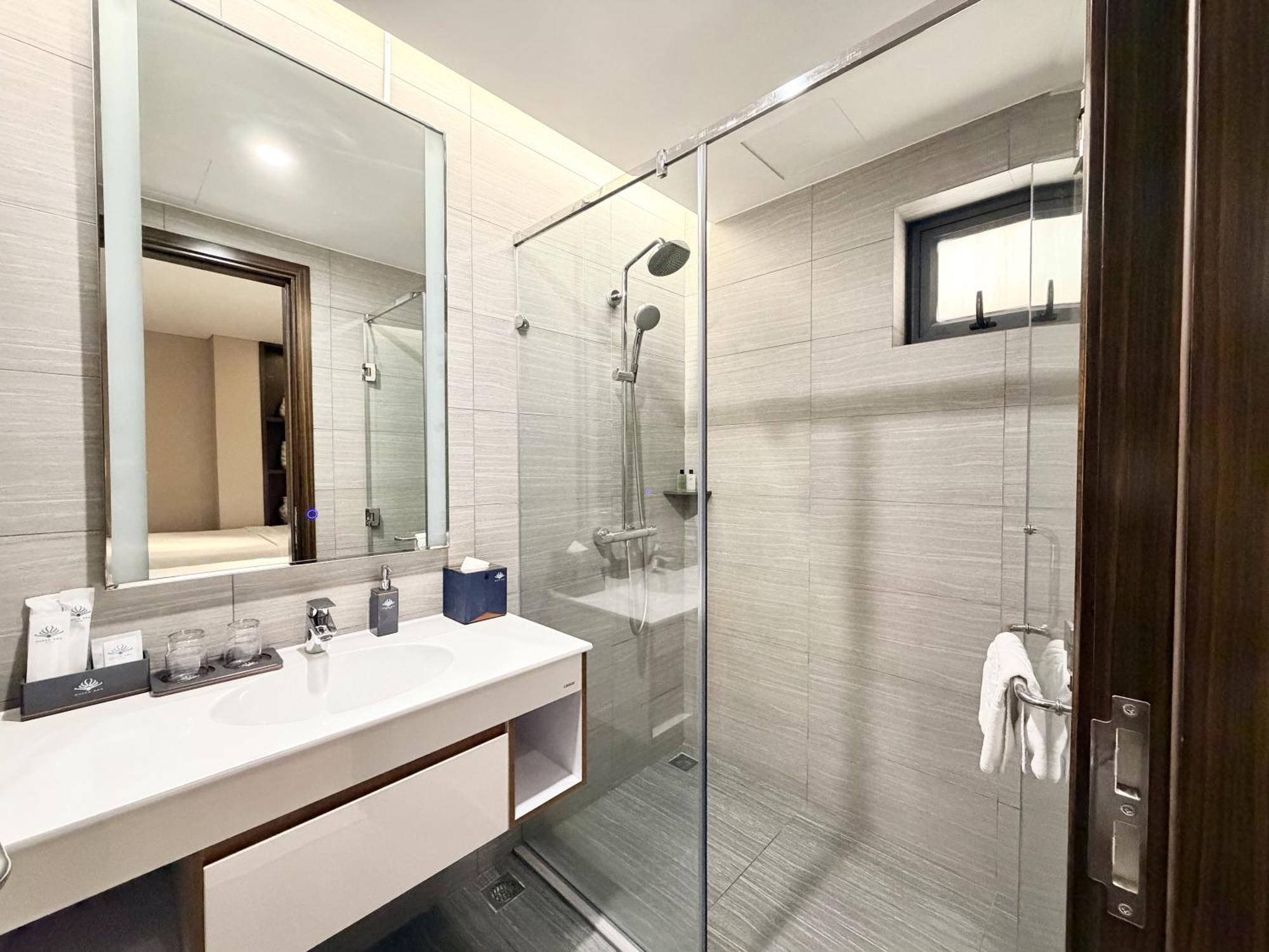 Premier Triple Room
